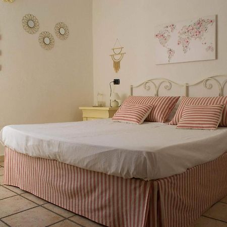 Carugio Del Fezzano Bed & Breakfast เฟสซาโน ภายนอก รูปภาพ