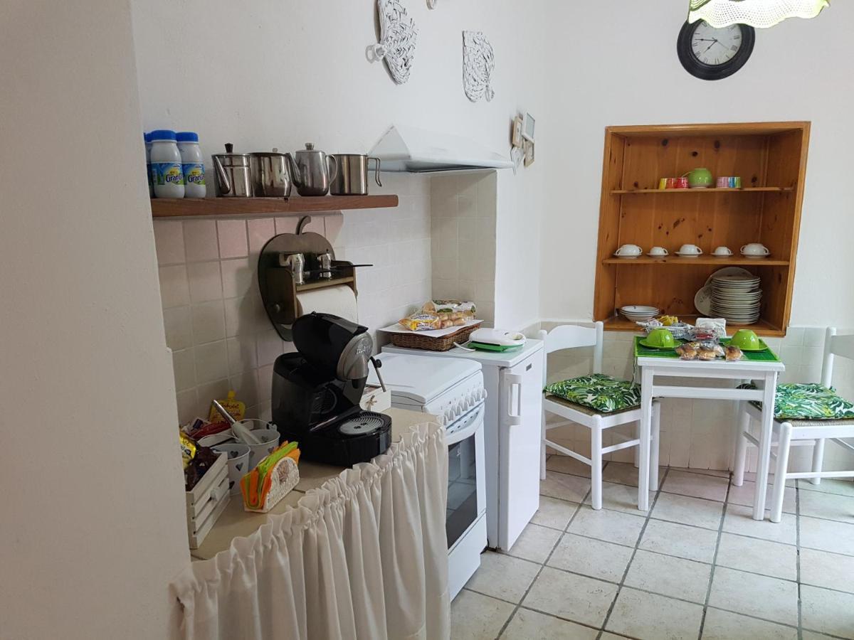 Carugio Del Fezzano Bed & Breakfast เฟสซาโน ภายนอก รูปภาพ