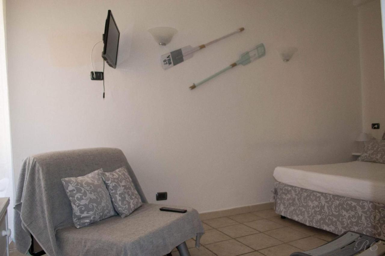 Carugio Del Fezzano Bed & Breakfast เฟสซาโน ภายนอก รูปภาพ