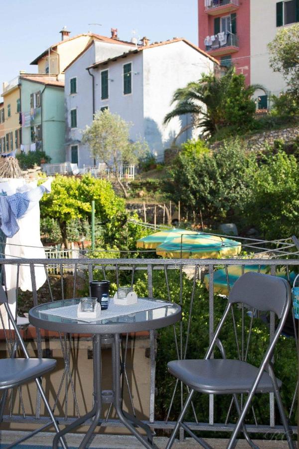 Carugio Del Fezzano Bed & Breakfast เฟสซาโน ภายนอก รูปภาพ